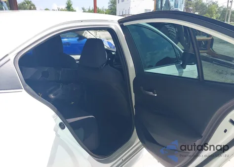 2021 Toyota Corolla Le from USA, damaged, VIN 5YFEPMAE7MP258191